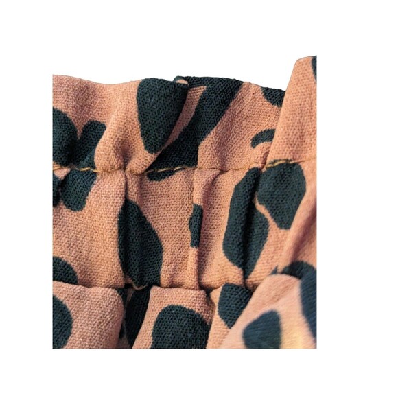 Shein Silky Leopard Print Spots Ruffle Stretch Waist Shorts Black/Brown Large - Picture 3 of 6
